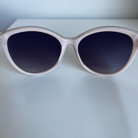 ☀️3/15$ NWOT Forever 21 Light Pink Sunglasses - Picture 6 of 9